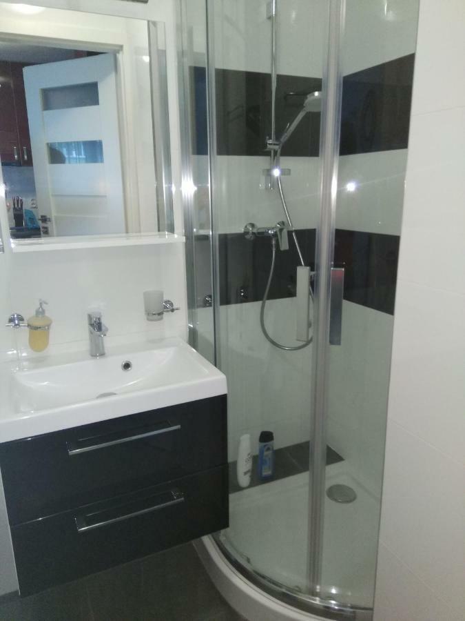 ワルシャワCherry Apartament W Scislym Centrumアパートメント エクステリア 写真